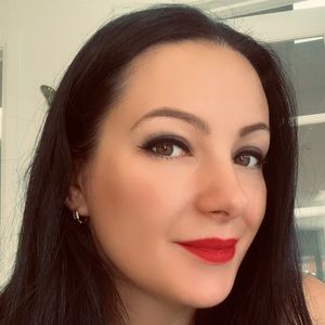 Meet your Posher, Fatjona